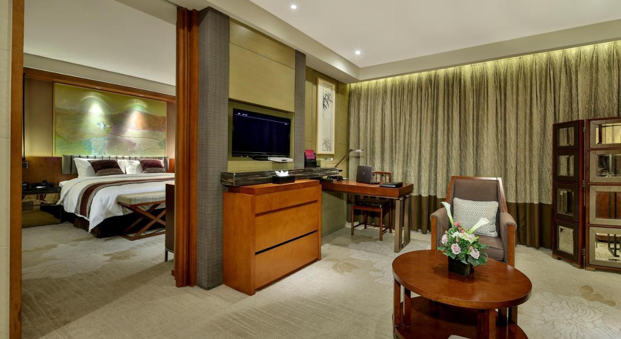 Chengdu Joyhub Air Hotel Exterior photo